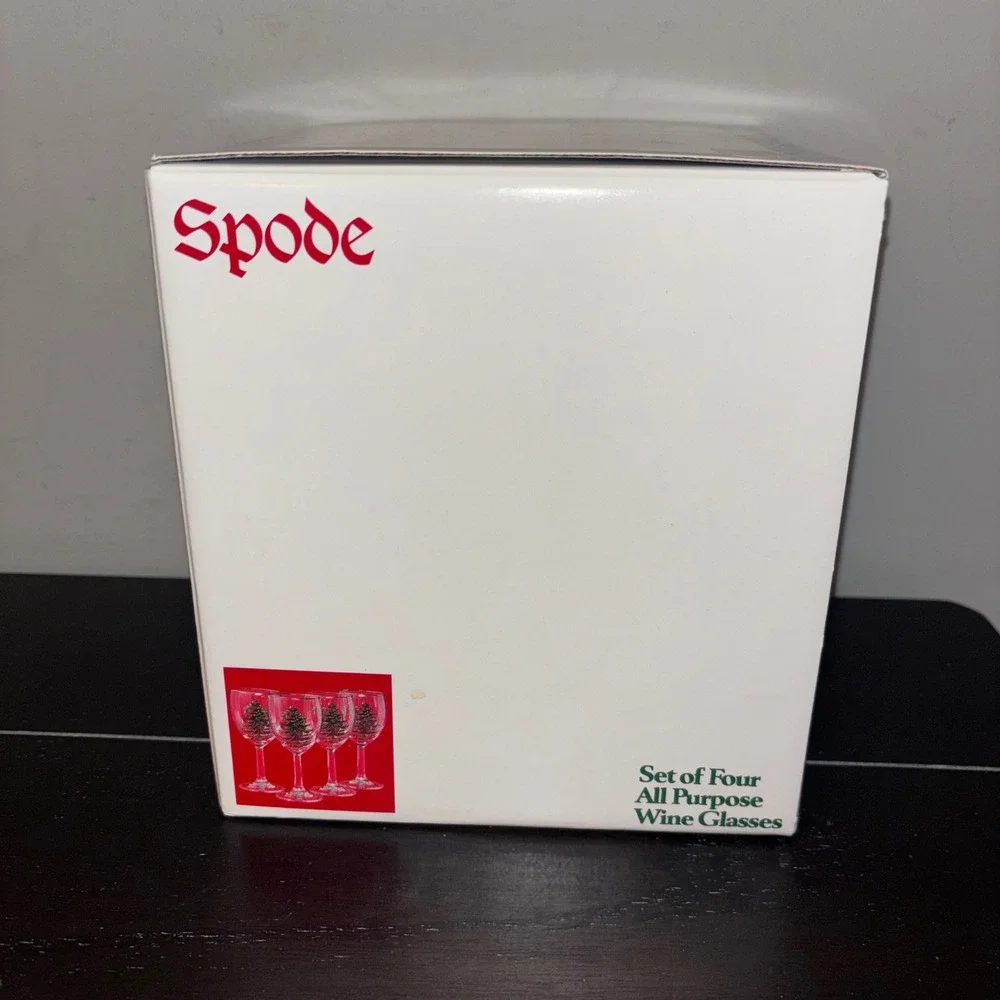 Spode | Christmas Tree | All Purpose Wine Glasses | Set of 4 |‎ Holiday Stemware